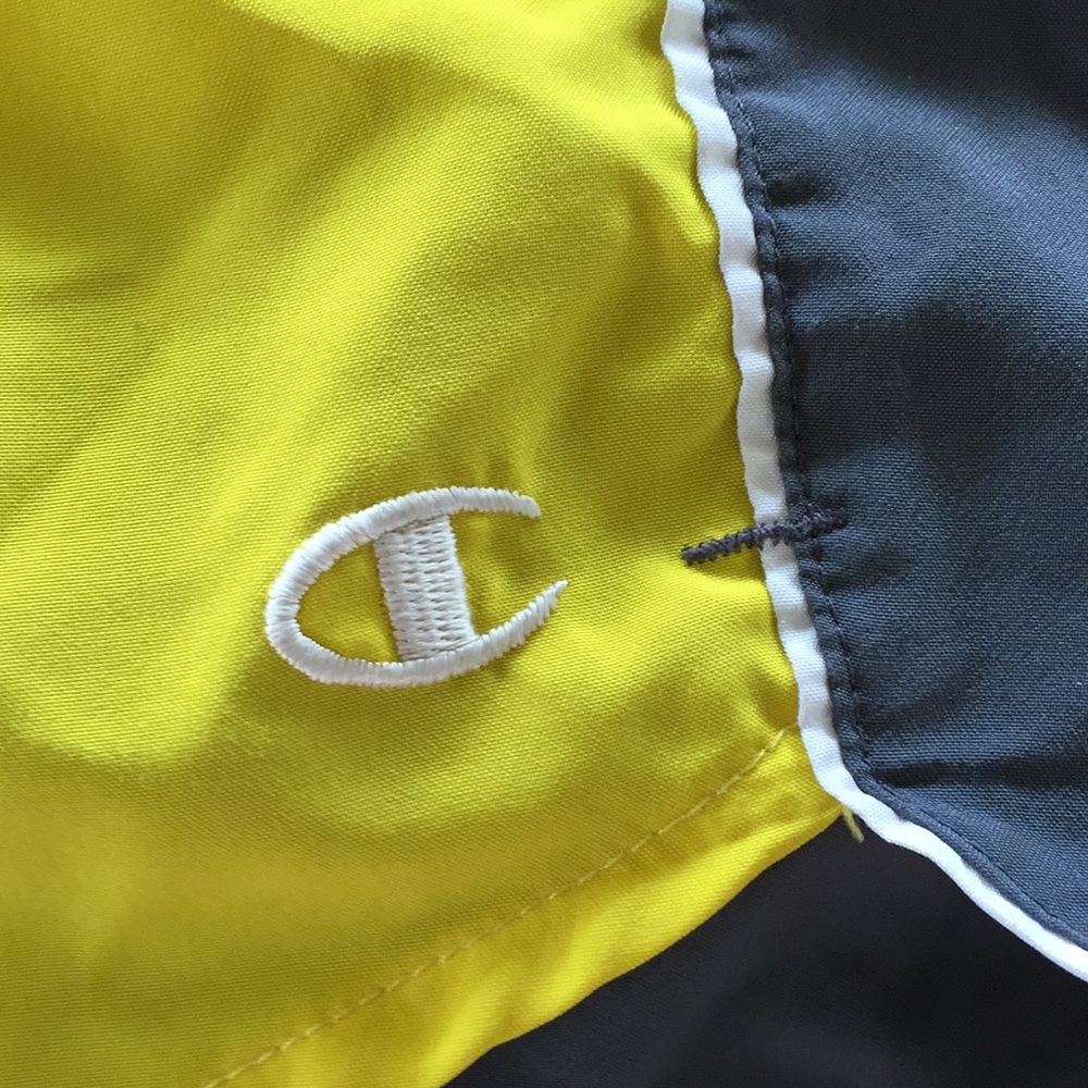 Set of Bright Champion Sporty Shorts with Pockets - Picture 3 of 8